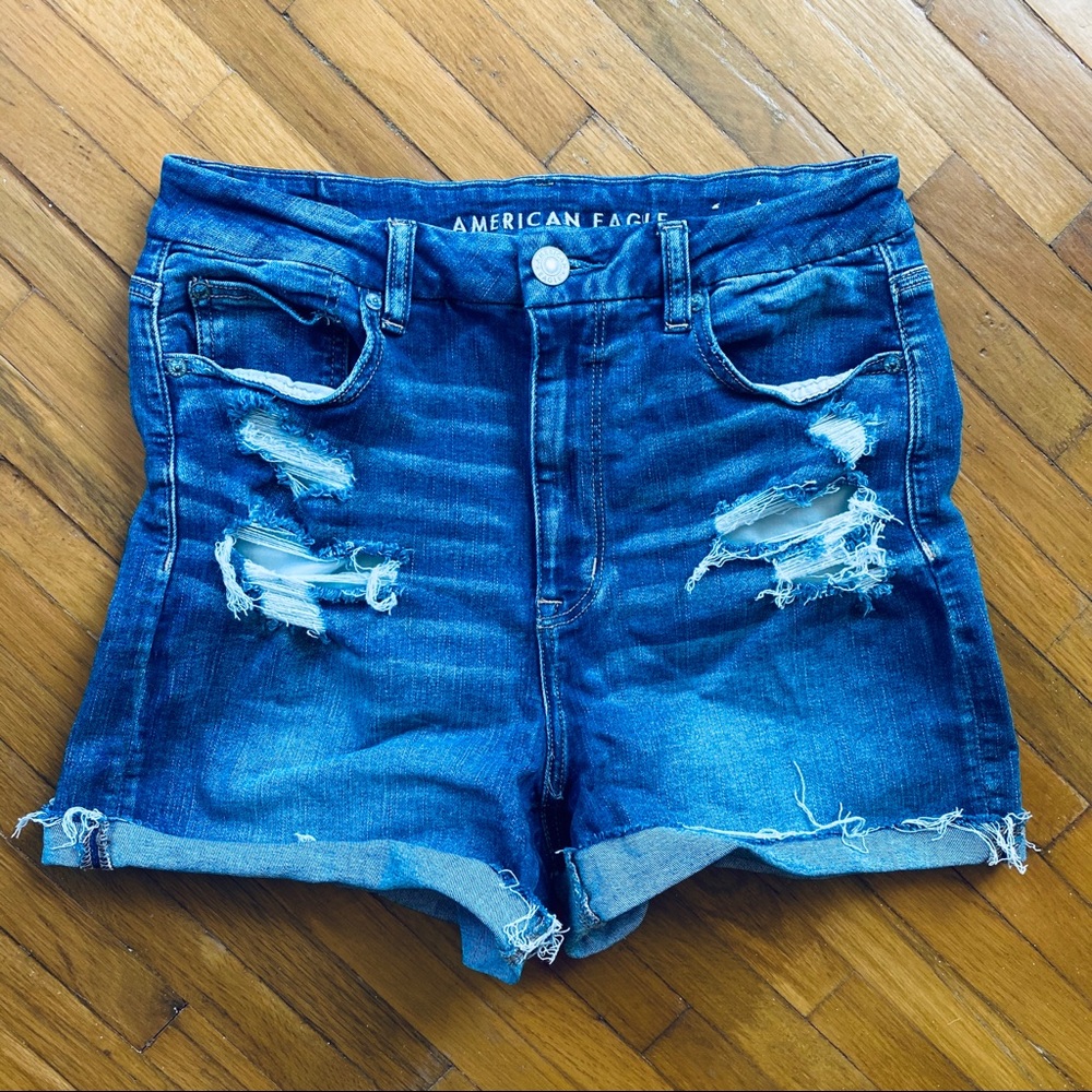 Size 12 American Eagle Next Level Stretch Short